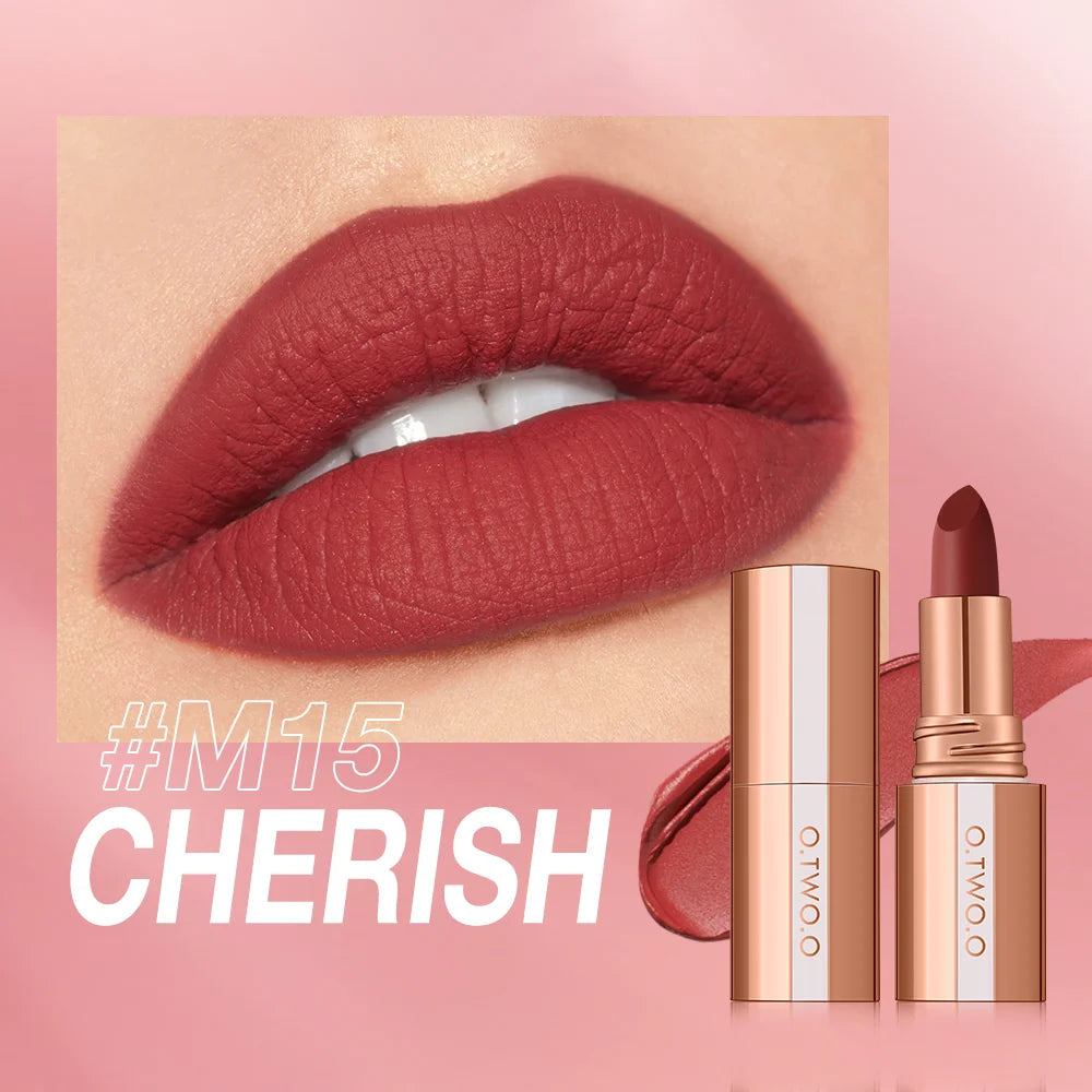 O.TWO.O MISTY KISS LOCK COLOUR MATTE LIPSTICK
