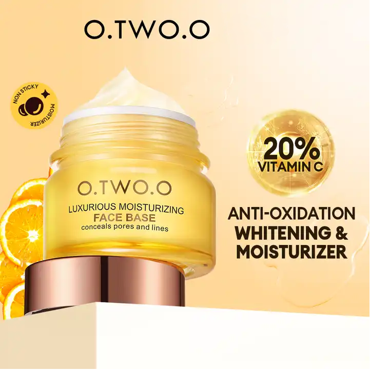 O.TWO.O LUXURIOUS MOISTURIZING FACE BASE