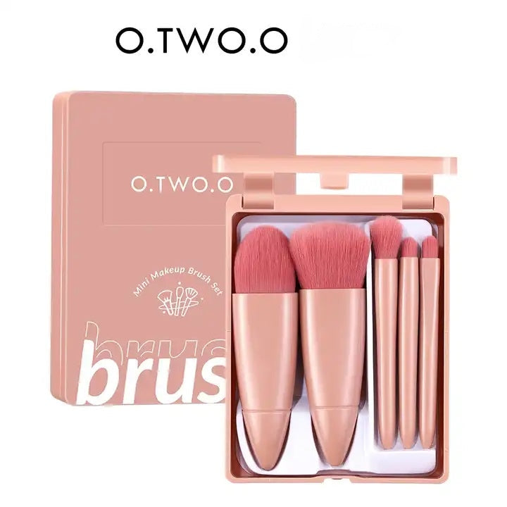O.TWO.O MINI MAKEUP BRUSH SET