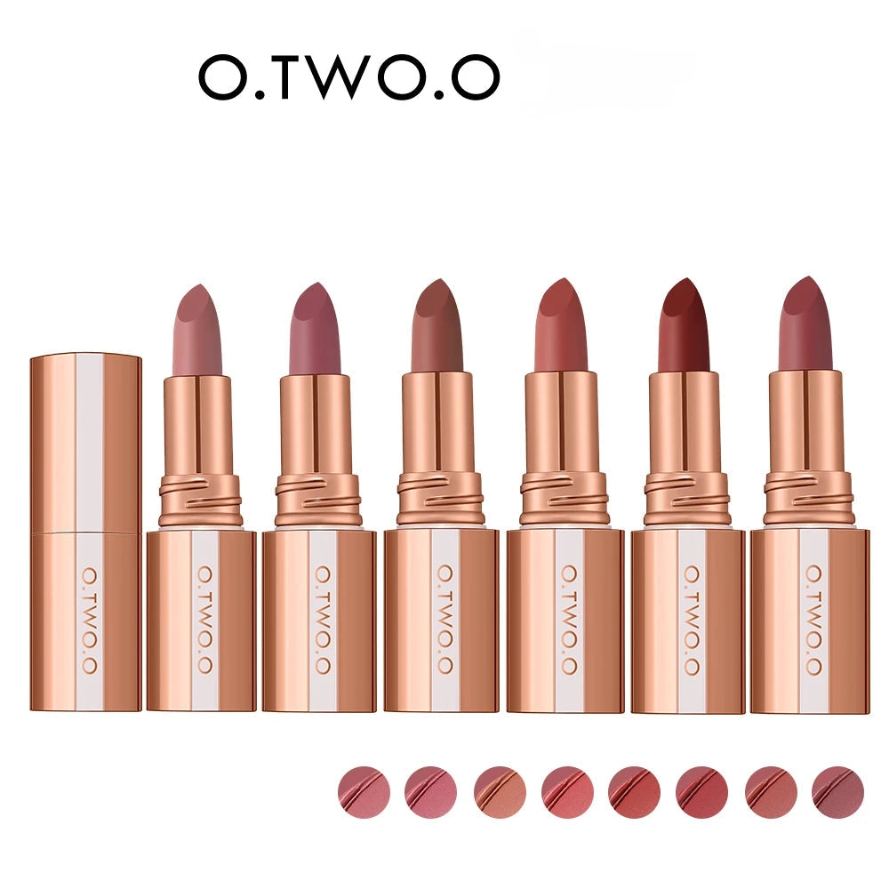 O.TWO.O MISTY KISS LOCK COLOUR MATTE LIPSTICK