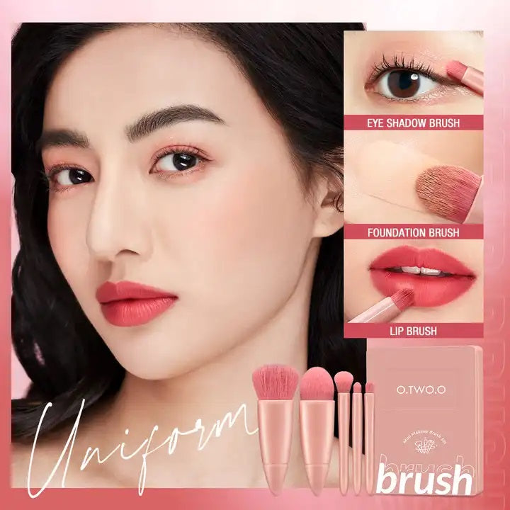 O.TWO.O MINI MAKEUP BRUSH SET