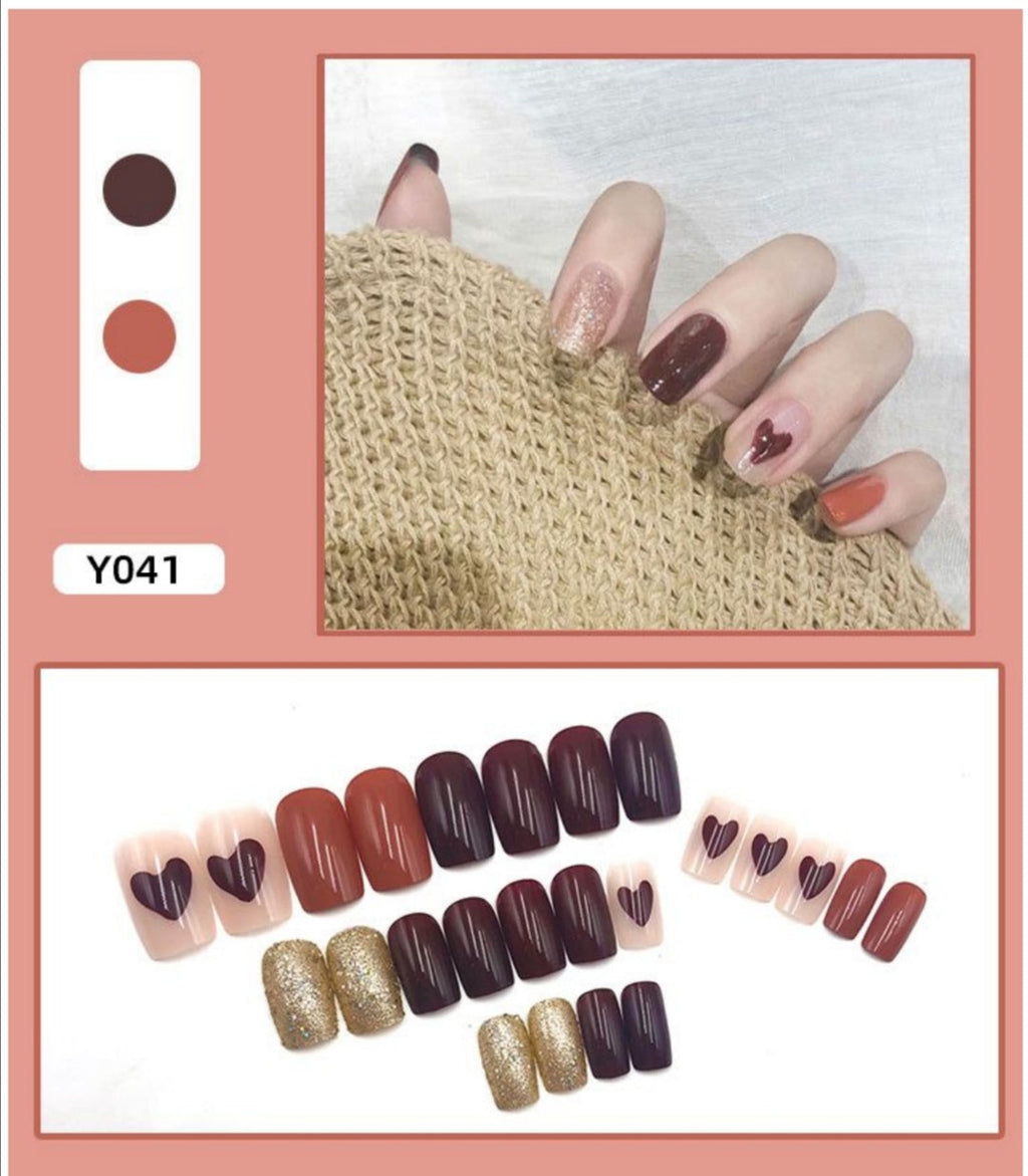 O.TWO.O STICK ON NAILS