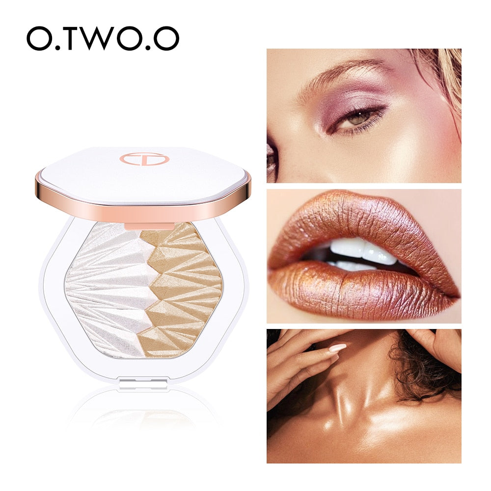 O.TWO.O GLOWING HIGHLIGHT POWDERY CAKE