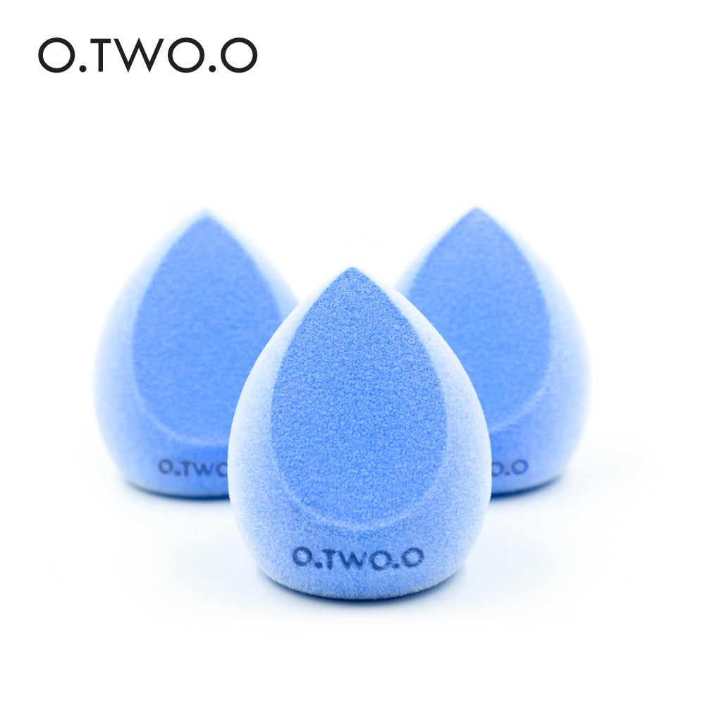 O.TWO.O SOFT & SMOOTH MICROFIBER BEAUTY BLENDER (BLUE)