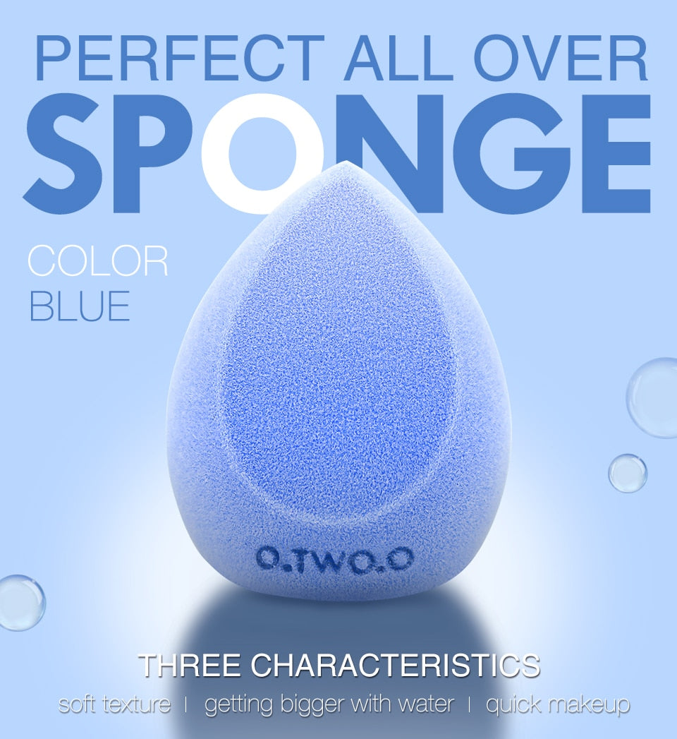 O.TWO.O SOFT & SMOOTH MICROFIBER BEAUTY BLENDER (BLUE)