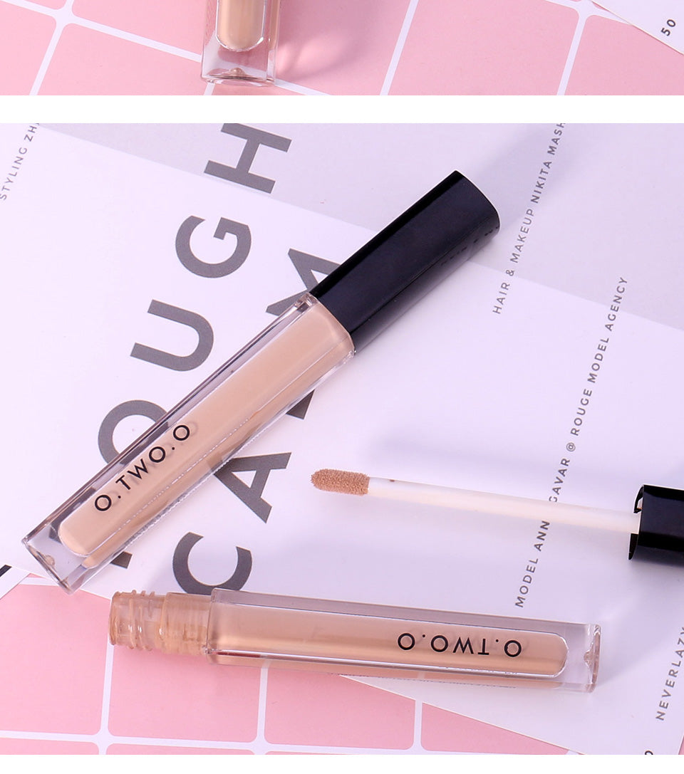 O.TWO.O Black Gold Cover-Up Radiant Creamy Concealer
